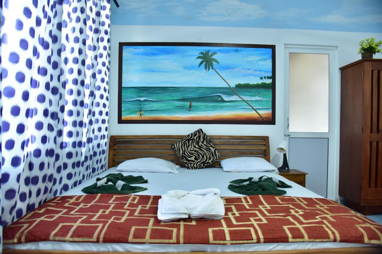 Hotel Happy Tuna Hikkaduwa Bagian luar foto