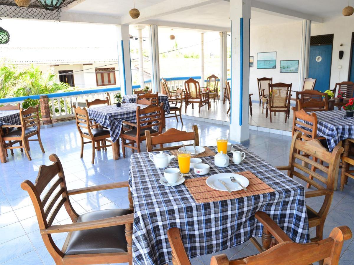 Hotel Happy Tuna Hikkaduwa Bagian luar foto