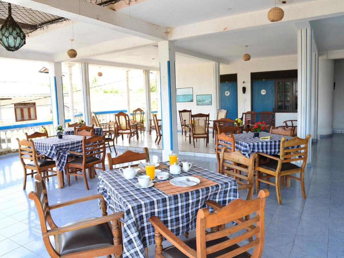 Hotel Happy Tuna Hikkaduwa Bagian luar foto