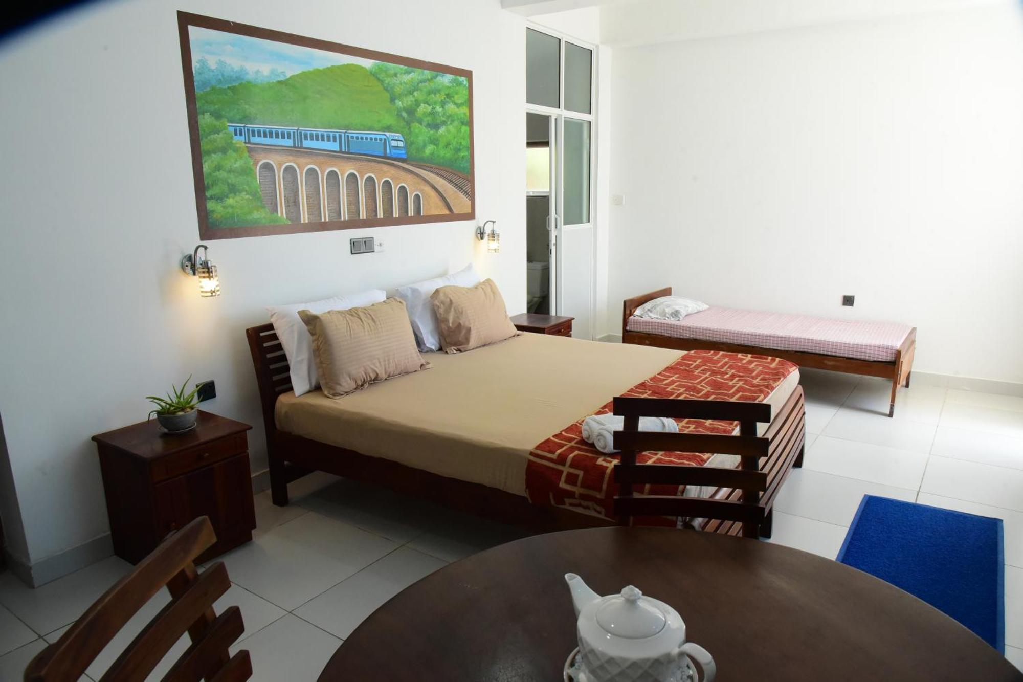Hotel Happy Tuna Hikkaduwa Bagian luar foto