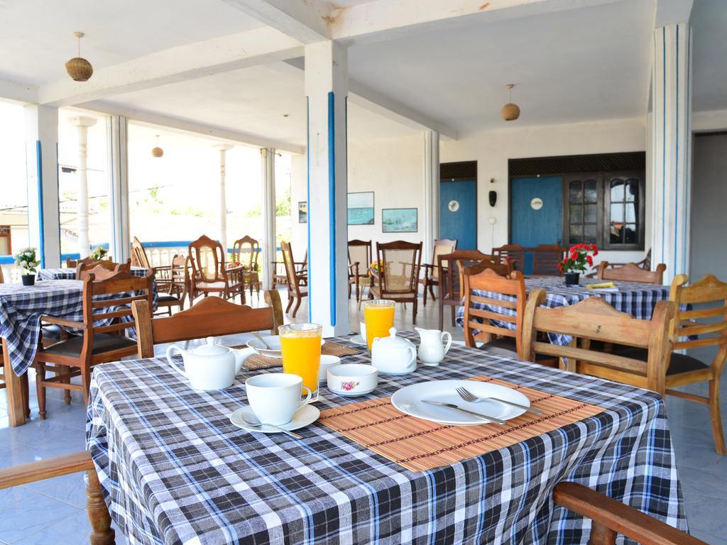 Hotel Happy Tuna Hikkaduwa Bagian luar foto