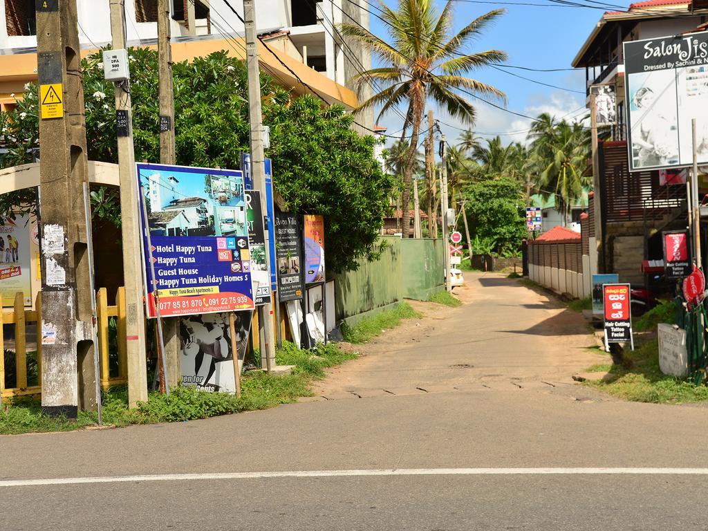 Hotel Happy Tuna Hikkaduwa Bagian luar foto